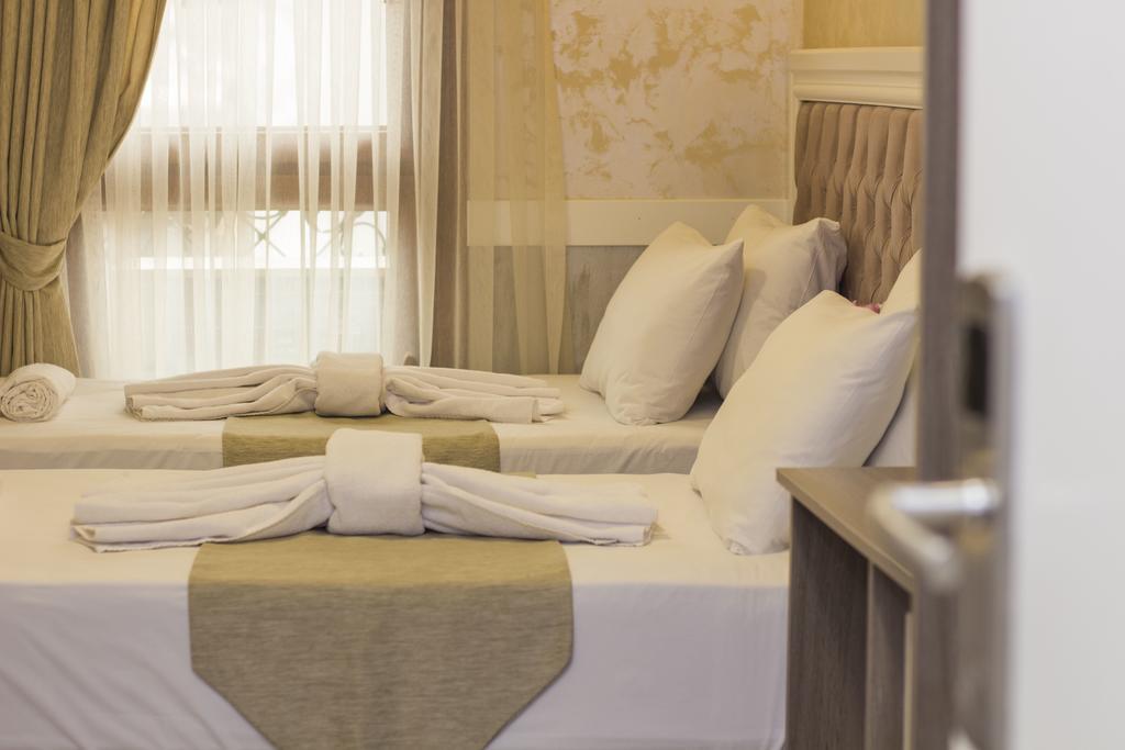 Hotel Bestur Istanbul Exterior photo